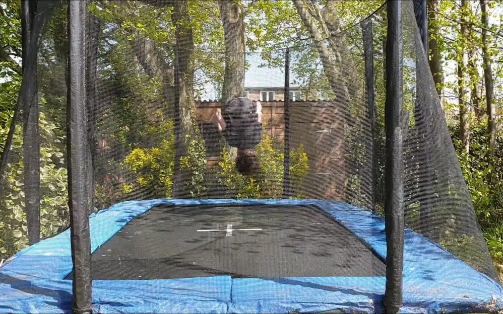 Screenshot_20200521-093127_Video Player